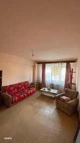 Vand apartament cu 3 camere decomandat