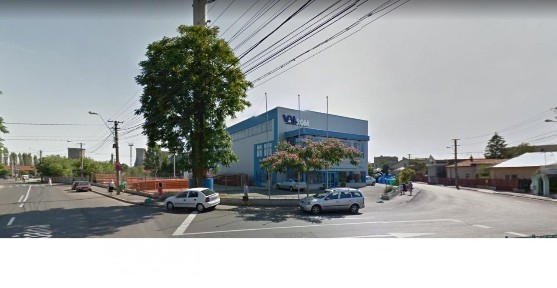 Vand showroom, birouri, depozit S=831 mp teren 2.455 mp