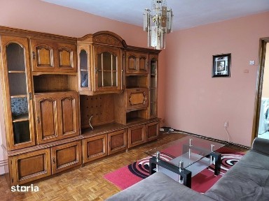 Vand apartament 2 camere decomandat