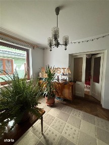 Corp casa, 4 camere, 2 bai, S+P+M, teren 200mp, zona Bisericii Romane