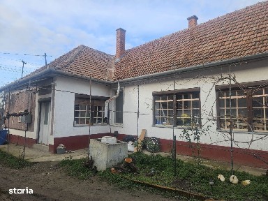 De vânzare - Casă la 19 km de Borș