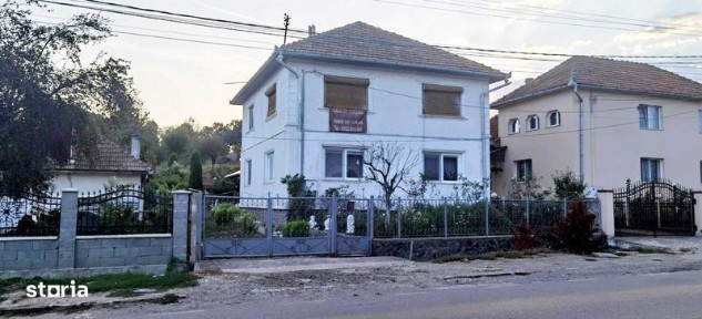 Vand Imobil cu teren