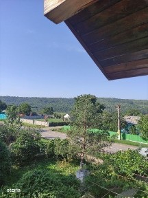 Vila cu teren de vanzare in Poienari jud Neamt langa Roman