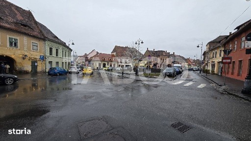 Spatiu comercial de vanzare in apropiere de Podul Minciunilor