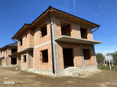 Casa individuala de vanzare la 5 minute de Sibiu