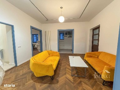 Vila impresionanta cu 12 incaperi in Andrei Muresanu, Teren 1000 m2