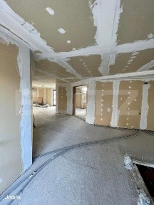 Apartament cu destinatii multiple, semifinisat, 227 mp, zona Scheia