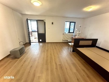 Inchiriez apartament 2 camere pt 3-4 muncitori! Parcare Maracineni POD
