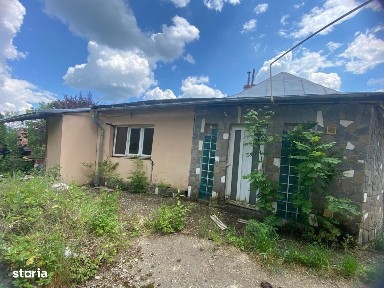 Poiana Campina Teren 675 mp si casa demolabila