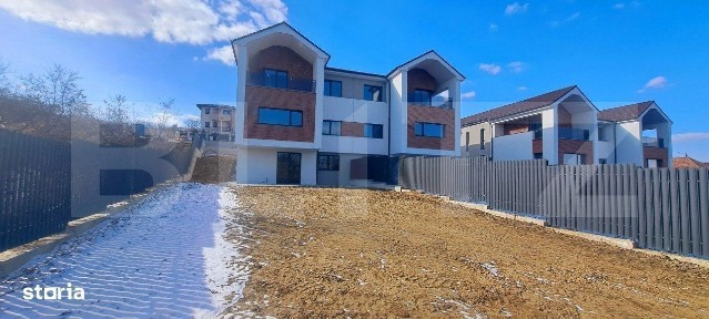 Casa in regim cuplat, 6 camere, 320 mp utili, teren 612 mp, situata in