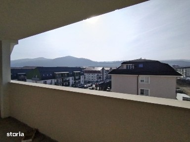 Apartament unic de vanzare, 4 camere, terasa acoperita, Zona Cetatii