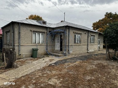 CASA DE VANZARE ODOBESTI (ZONA DE VILE)