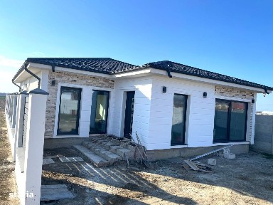 Casa moderna construita pe parter cu teren 500 mp