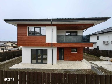 CASA P+1E - la soseaua principala Iasi-Barnova 4km de la Han