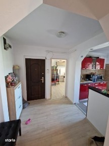 Apartament cu 3 camere de vanzare