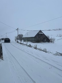 Vand casa din lemn 140mp 127 ani