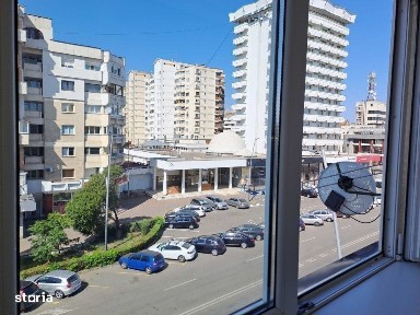 Centru - Hotel Decebal. Apartament 2 camere, etaj 3/4, living XXL