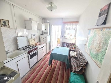 De vinzare apartament 3 camere Onesti, str Buciumului