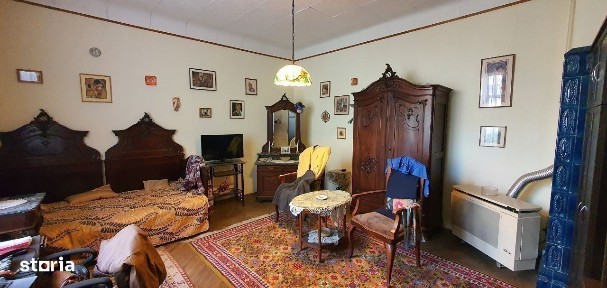 Casa cu 3 camere zona P-ta Unirii