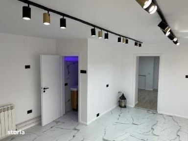 Codlea- Ofer spre inchiriere spatiu ideal salon/cabinet/ birou, 2 cam