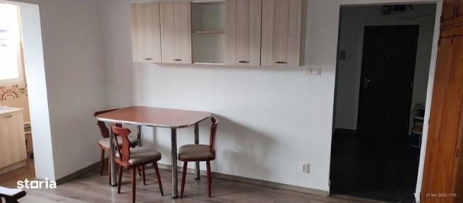 Vand apartament 2 camere Nufarul