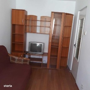 Inchiriez garsoniera strada Stefan cel Mare