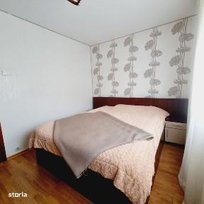 Proprietar vand apartament 3 camere Zamca