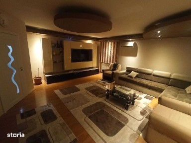 Apartament decomandat de vanzare etaj 1, 3 camera