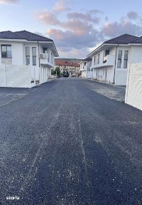 Duplex 4 camere Floresti, strada linistita