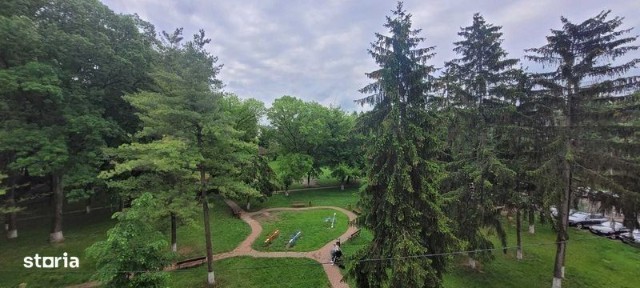 Apartament 3 camere in Onesti str Oituz