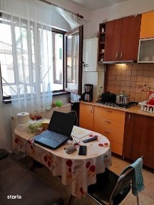 vand apartament aproape de metrou