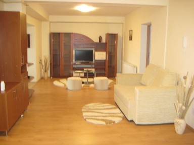 Apartament 4 camere