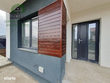Vila individ. 4 cam, 2 bai, 120mp, dressing, asfalt, Bucium-Visan