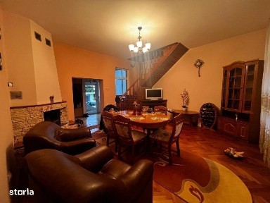 Casă individuală zona Victoriei,central,teren 216 mp,schimb apartame