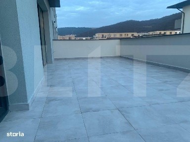 Apartament 2 camere, parcare subterana si terasa 31mp zona SUBCETATE