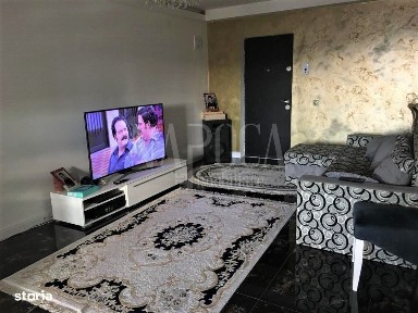 Apartament 3 camere de vanzare in Floresti