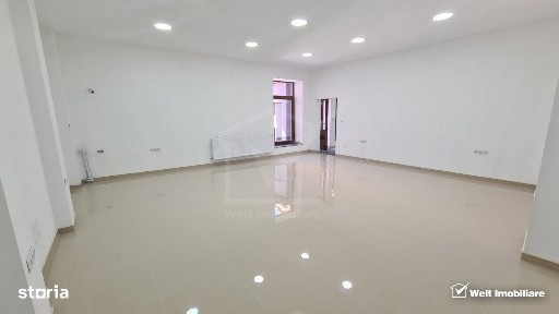 De vanzare spatiu comercial cu suprafata de 90 mp, Eroilor