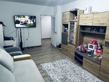 Vand apartament 2 camere mobilat zona Mb'uri