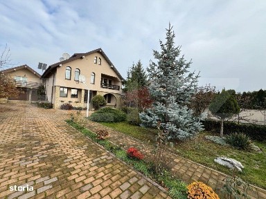 Casa impresionanta, 250 mp, cu gradina generoasa 1000 mp, Scheia