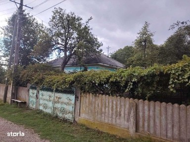 VAND CASA Locuibila si teren intravilan
