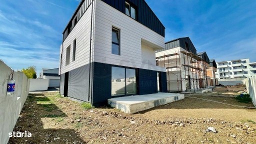 Casa superba 6 camere cu teren 350 mp