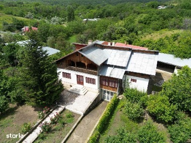 Casa Carligele-Bontesti Imobil Subsol Parter Etaj Teren 1200mp