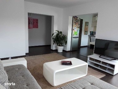 Proprietar inchiriez apartament 3 camere