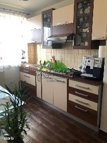 Vand apartament 2 camere-zona Pressco