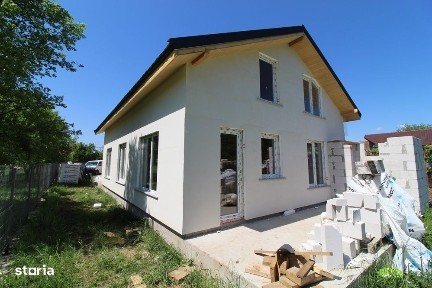 Vând casă P+M în Uroi, la 2km de Simeria, teren 1400mp, fs 12,5m