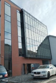 Cladire spatiu comercial si birouri, 209.8 mp utili, parcare in subte