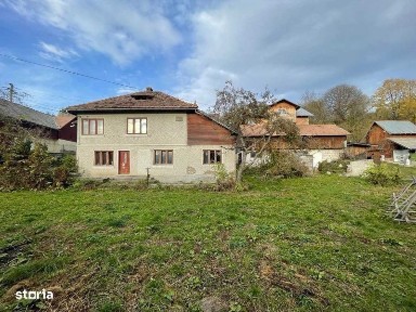 Casa, anexa cu 800 m teren, Valea Doftanei, PH