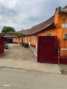 De vanzare casa, curte si gradina- 1500 mp în Feisa 281 Jidvei /Alba