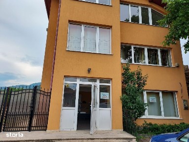 Cladire la cheie 2 ap si 8 garsoniere Deva cartier Grigoresc 495 mp