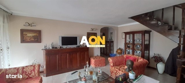 Apartament 3 camere cu scara interioara zona ultracentrala